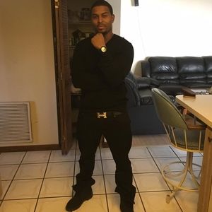 Meet your Posher, Gregory